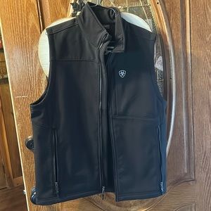 Men’s Ariat Vest